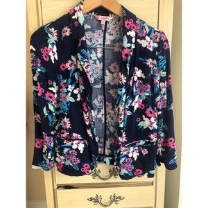 Navy Floral blazer 🌸🌺🍃